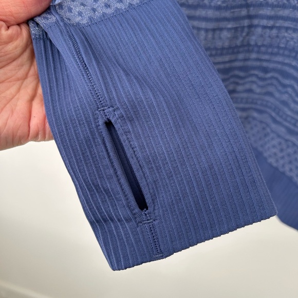 Lululemon Rest Less Hoodie
Gatsby Blue / White - Picture 6 of 14